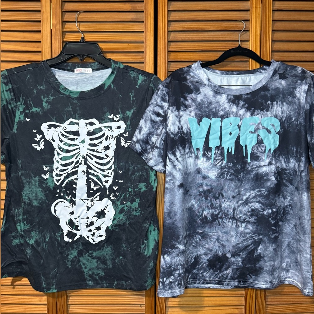 Soft/Silky Graphic Tee’s Tie-Dye